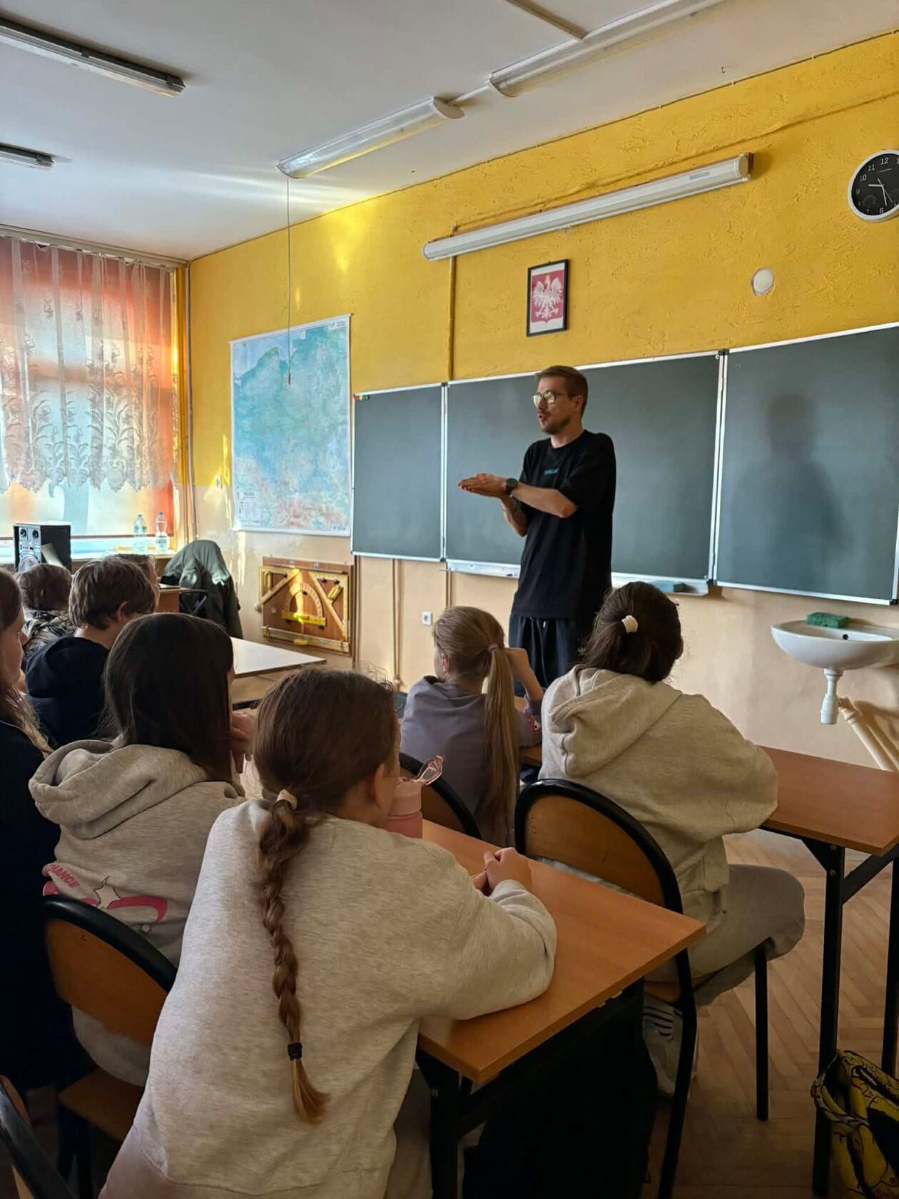 Profilaktyka uzależnień – spotkanie z raperem Mikołajem Mądrzykiem