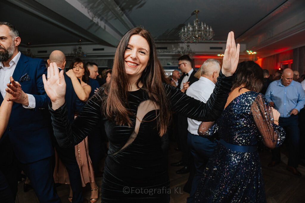 0b1a18b0 ee6a 473b 87b7 f6b4cc2fb739 rw 1200