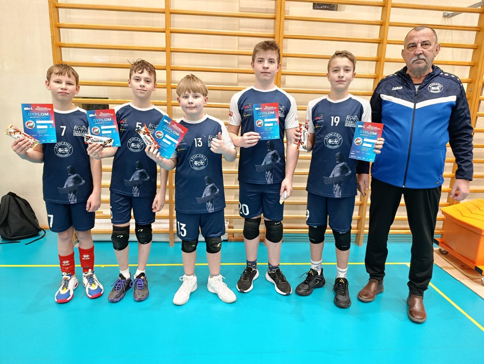 Cztery zwycięstwa Stoczni Darłowo w turnieju „trójek” w Policach