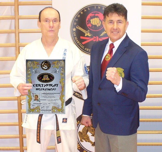 2. jpg promocja d.winiarski 5 dan kobudo