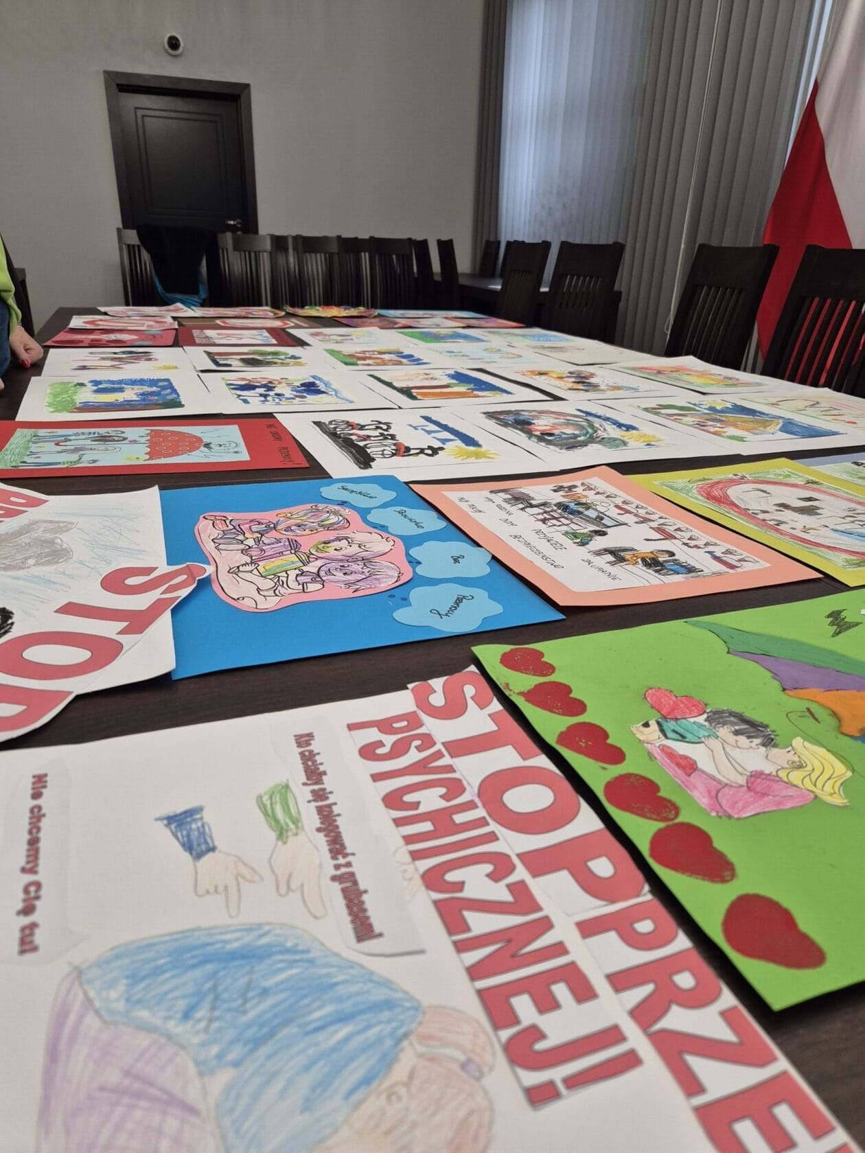 Konkurs na plakat „Dzieciństwo bez przemocy” lub zdjęcie „Szczęśliwe dzieciństwo” rozstrzygnięty