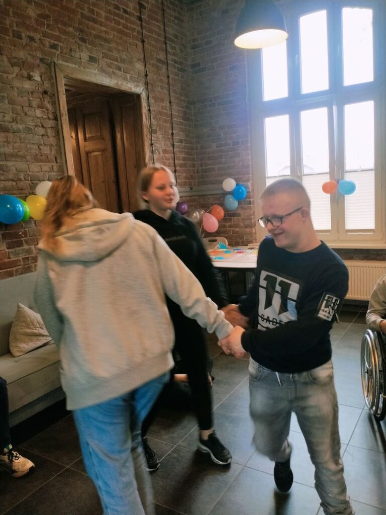 279542044 306176801687485 5172854001280483895 n