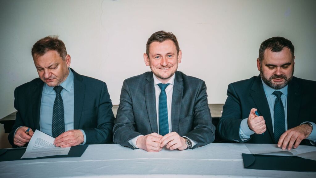 332719411 5701923986600465 6015664135335892637 n