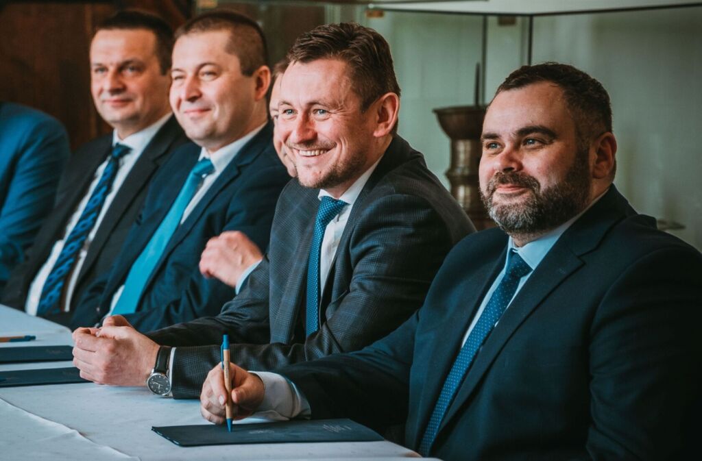 333154597 208578218420895 270225903381024330 n