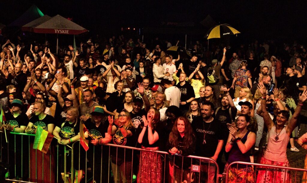 375117912 817184123746564 2890882144934801644 n