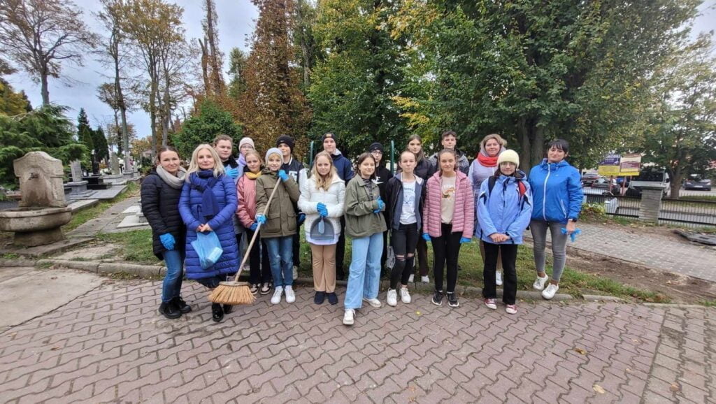 395335913 723441996489574 4405615744331639735 n