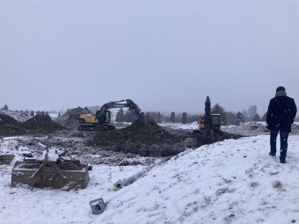 403735439 933996618507384 2250477408943435025 n