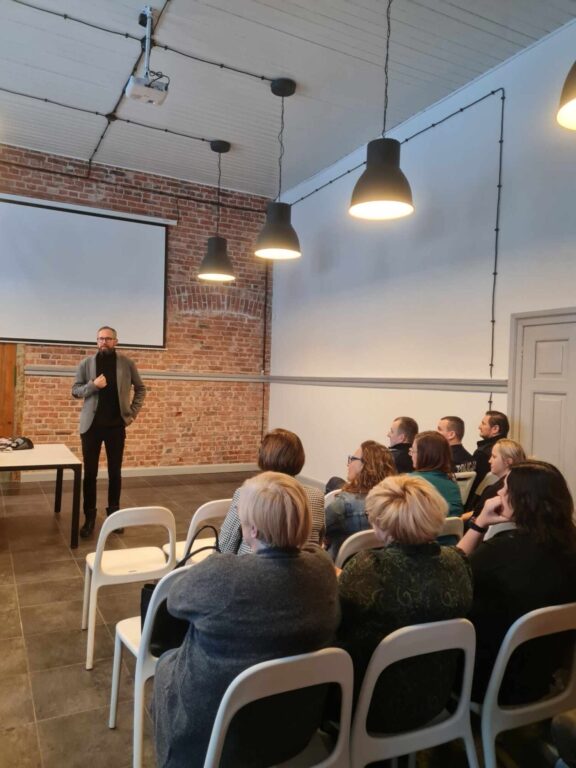 406915516 736322827831917 7758096245363489107 n