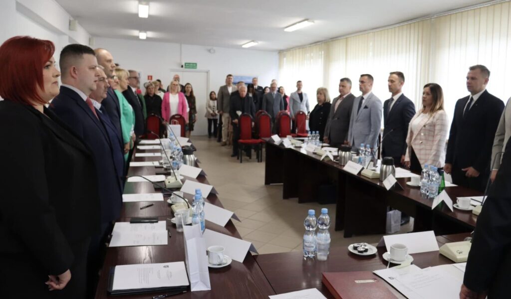 441339916 878670080956824 147775695791765388 n