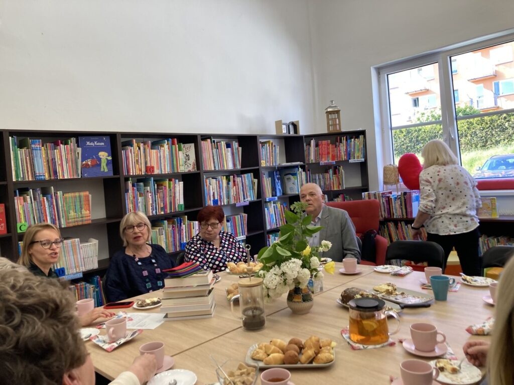 441950591 867386575404102 1332372804674996675 n