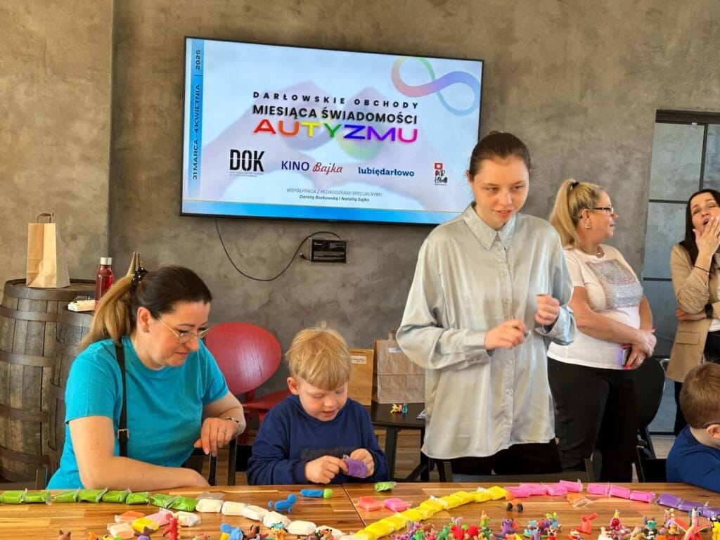 Warsztaty kreatywne z okazji miesiąca świadomości autyzmu