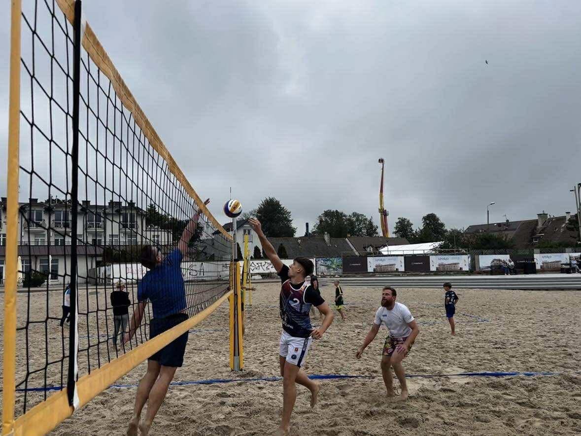 Ostatni w tym sezonie letnim turniej siatkówki plażowej, organizowany w ramach Budżetu Obywatelskiego – “Darłowiacy do siatkówki” już za nami.
