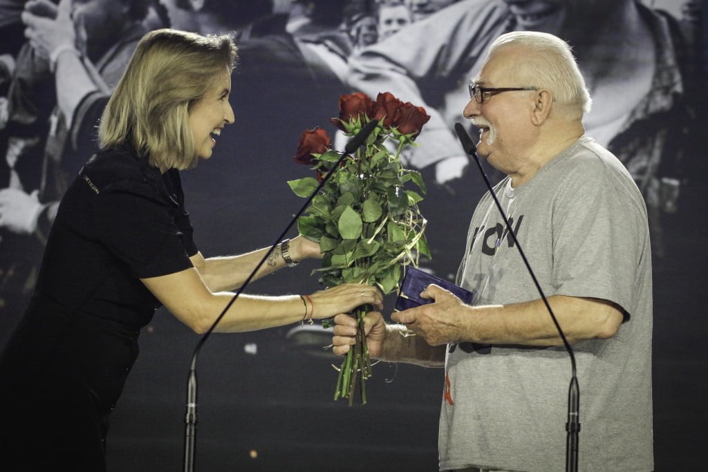 5b3238d2d4054c86cec13cccd335e04e big