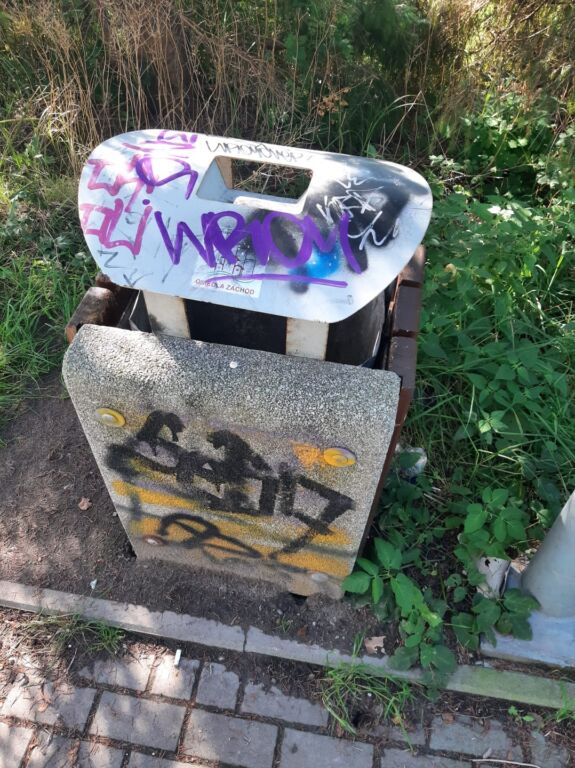 93729ed3 c855 468b 8de9 61a475391bba