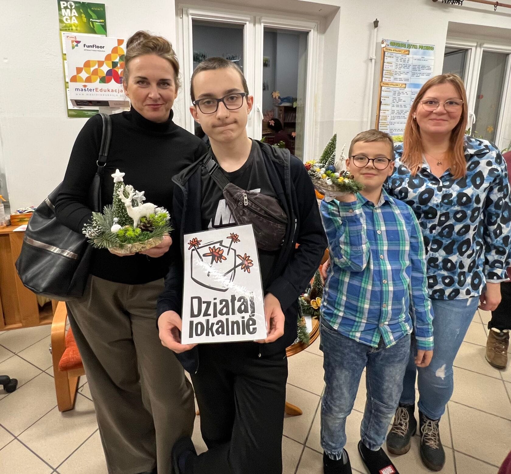 Warsztaty bożonarodzeniowe w Miejskiej Świetlicy Środowiskowej „Bezpieczna Przystań”