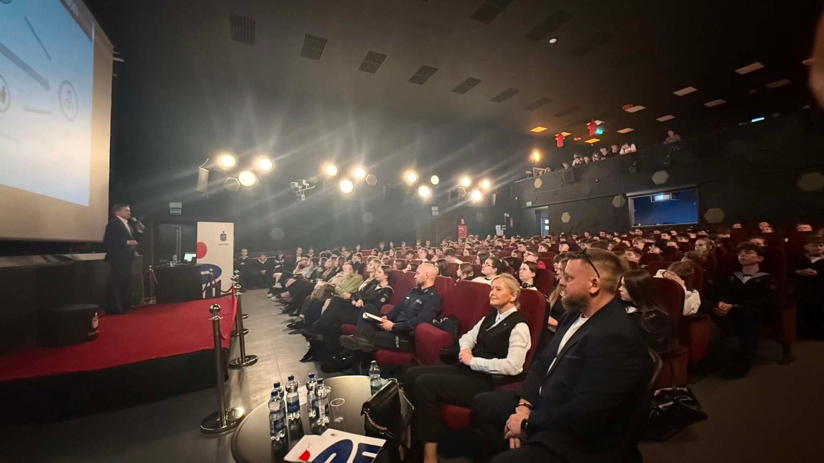 Jak nie dać się oszukać w sieci? O cyberbezpieczeństwie rozmawiano w Darłowie