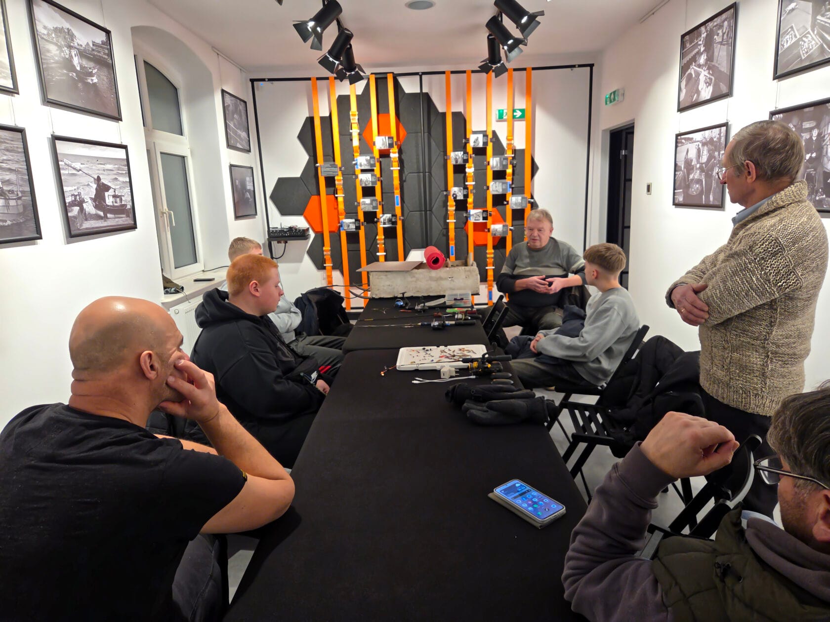 Warsztaty wędkarsko-przyrodnicze poświęcone wędkarstwu podlodowemu